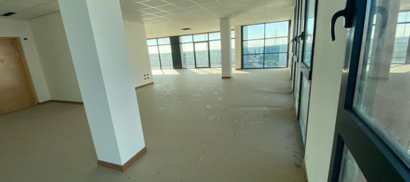 257m² Office in Caldiero, Italy No. 218129 2