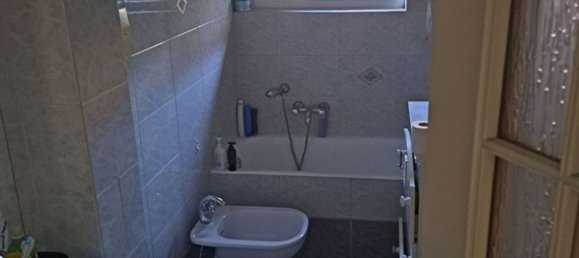 2-salle Appartement à San Giuliano Milanese, Italy No. 33905 10