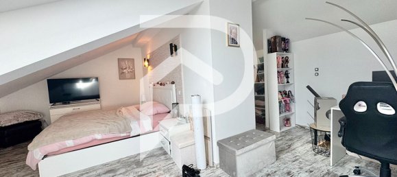 4 bedrooms House in Avril, France No. 328760 14