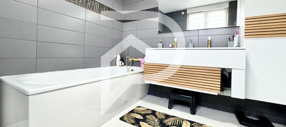 4 bedrooms House in Avril, France No. 328760 11