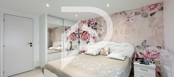 4 bedrooms House in Avril, France No. 328760 9