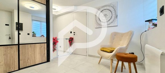 4 bedrooms House in Avril, France No. 328760 8