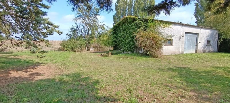 2900m² Land in Artannes-sur-Indre, France No. 240139