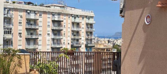 Квартира с 3 комнатами в Палермо, Италия № 270582 6