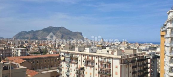 Квартира с 3 комнатами в Палермо, Италия № 270582 15