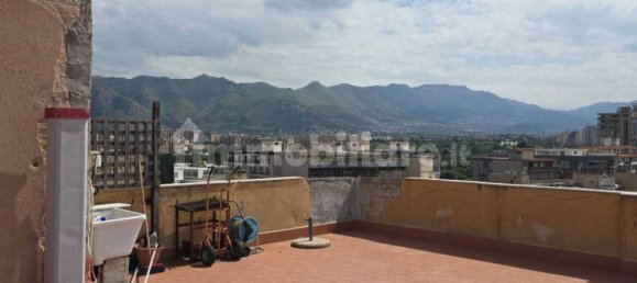 Квартира с 3 комнатами в Палермо, Италия № 270582 13