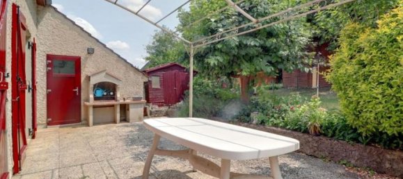 Casa T4 em Jouy-le-Moutier, France N.º 359096 9