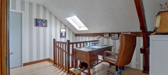 Casa T4 em Jouy-le-Moutier, France N.º 359096 11