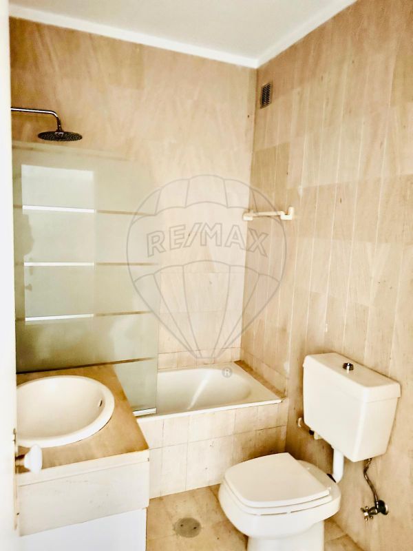 4 chambres Maison à Matosinhos, Portugal No. 177101