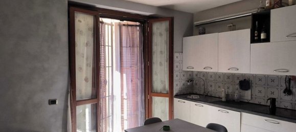 3 rooms Apartment in Giussano, Italy No. 2772 3