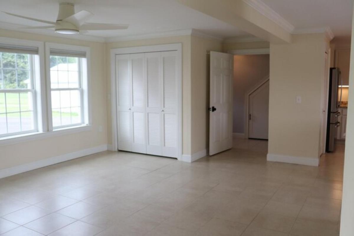 6 bedrooms House in Troy, USA No. 375151