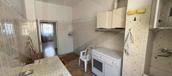 2 bedrooms Apartment in Bari, Italy No. 17305 17