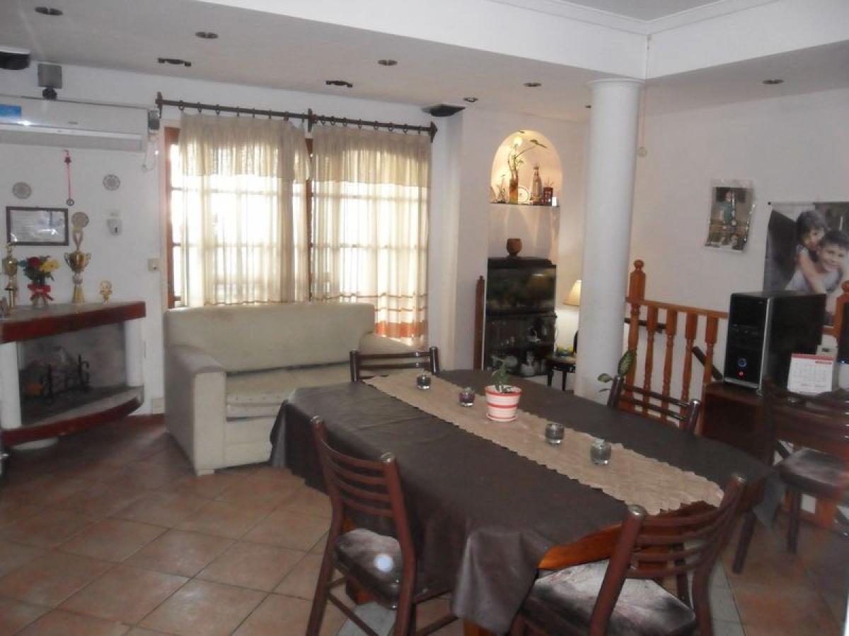 2 bedrooms Apartment in Tres de Febrero, Argentina No. 17875