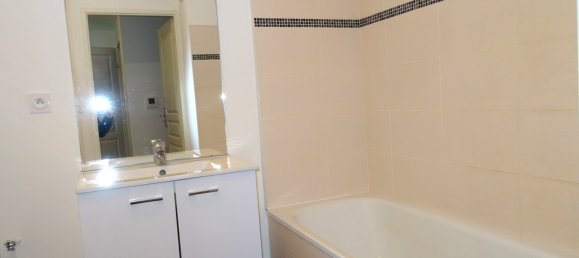 2 bedrooms Apartment in Faches-Thumesnil, France No. 39553 11