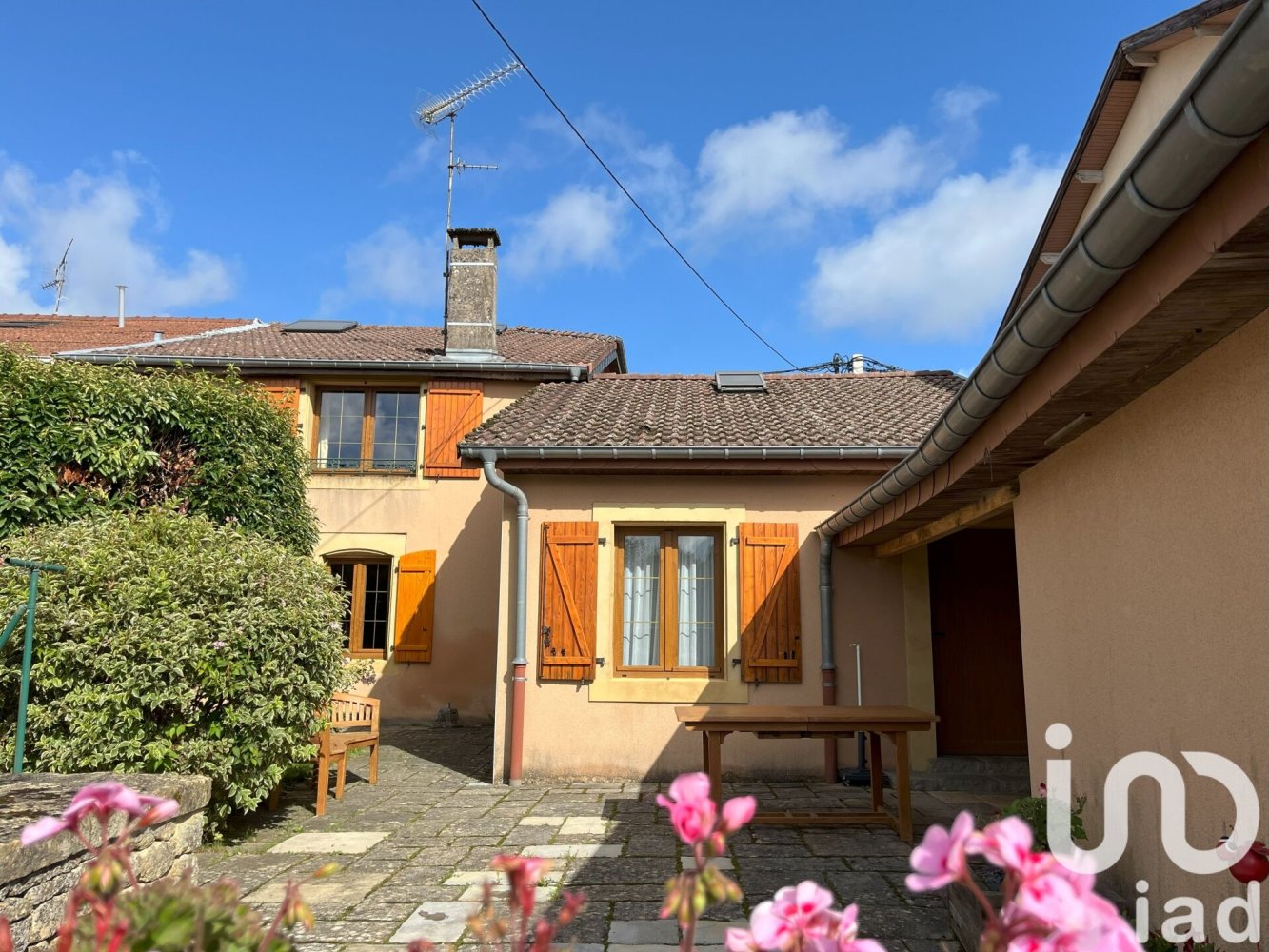 4 Schlafzimmer Haus in Serrouville, France, Nr. 329141