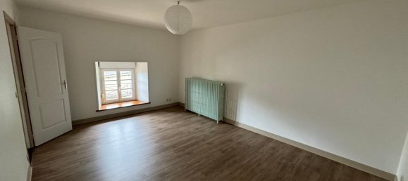 3 Schlafzimmer Haus in Saint-Victor-de-Buthon, France, Nr. 72755 6