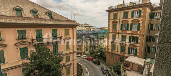 3 Schlafzimmer Wohnung in Genoa, Italy, Nr. 317907 2