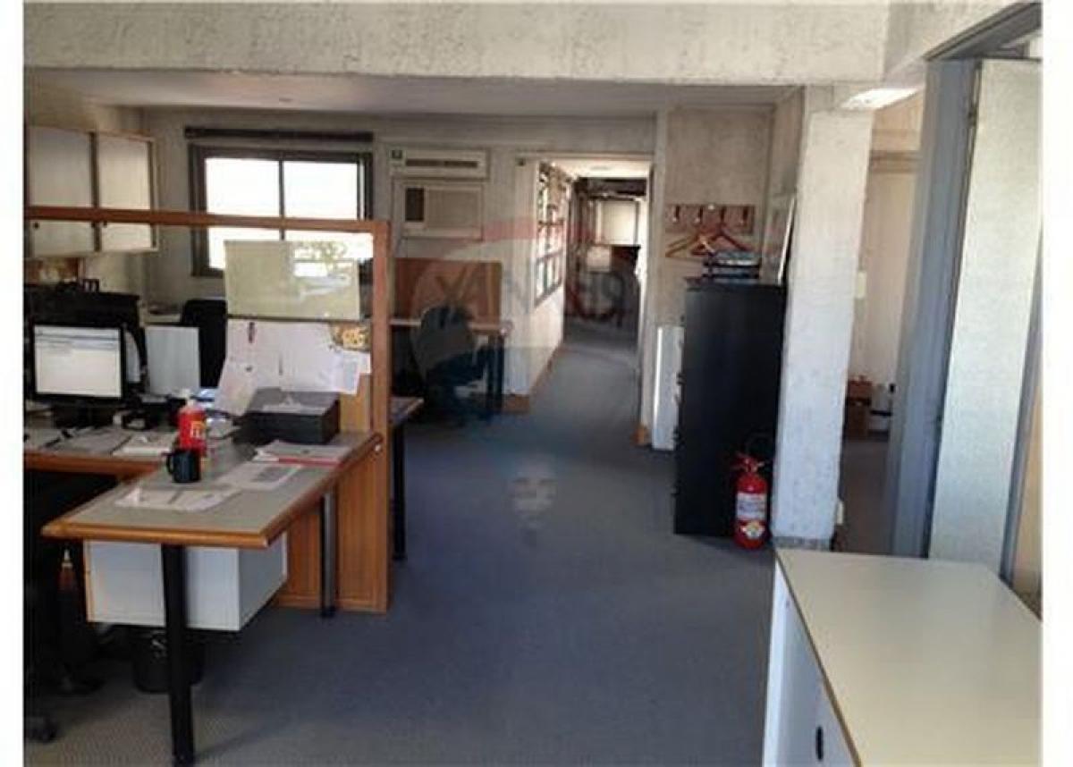 213m² Office in Buenos Aires, Argentina No. 105165