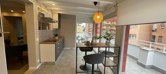 3-salle Penthouse à Pomezia, Italy No. 32298 19