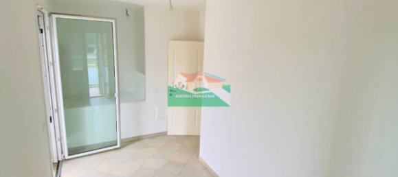 2 bedrooms House in Ravenna, Italy No. 303312 5