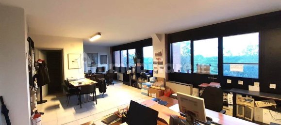 1-Zimmer Büro in Cecina, Italy, Nr. 172289 2