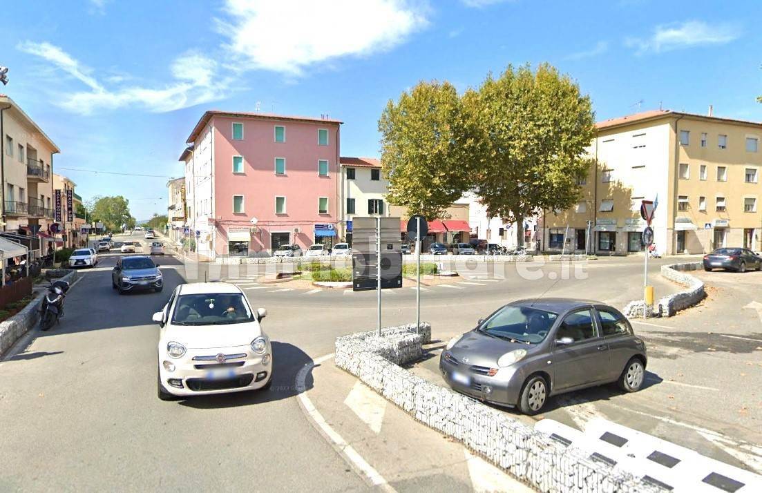 1-Zimmer Büro in Cecina, Italy, Nr. 172289