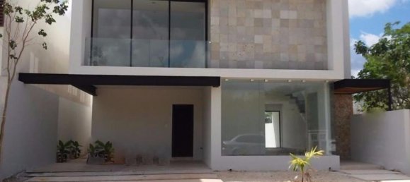 Casa de 3 dormitorios en Mérida, Mexico No. 64839 2