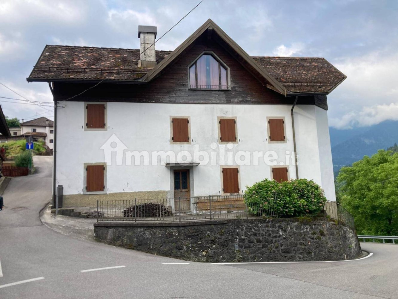 Квартира с 2 спальнями в Удине, Италия № 393733