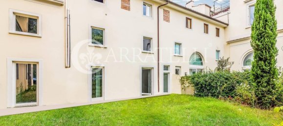 4 bedrooms Apartment in Florence, Italy No. 361867 8