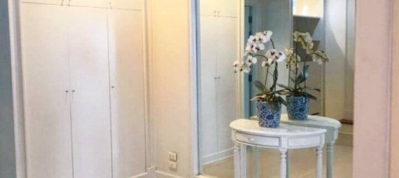 4 bedrooms Cafe / restaurant in Bangkok, Thailand No. 15151 5