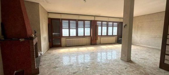 Villa de 10 habitaciónes en Mariano Comense, Italy No. 80729 7