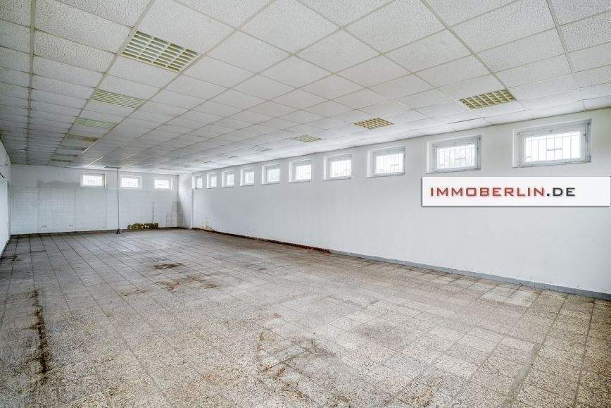 240m² Warehouse in Markisch-Oderland, Germany No. 334585