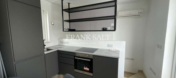 1 bedroom Penthouse in Sliema, Malta No. 10183 4