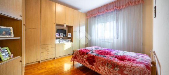 Villa de 5 habitaciónes en Carpi, Italy No. 3047 9