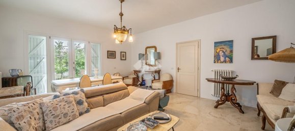 3 bedrooms Villa in Viano, Italy No. 282157 15