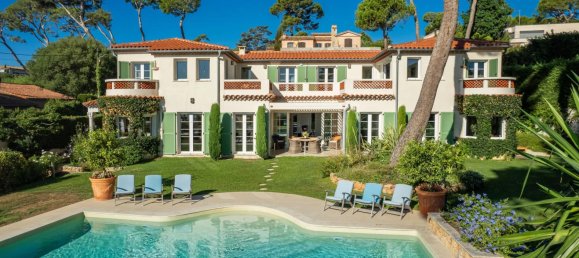 5 bedrooms Villa in Antibes, France No. 1766 4