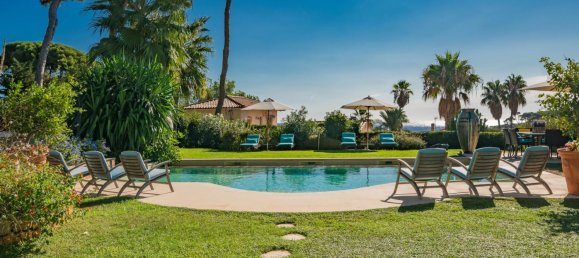 5 bedrooms Villa in Antibes, France No. 1766 9