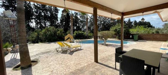 4 Schlafzimmer Haus in Meneou, Cyprus, Nr. 7498 2