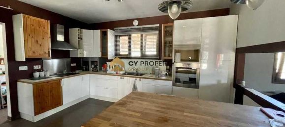 4 Schlafzimmer Haus in Meneou, Cyprus, Nr. 7498 8