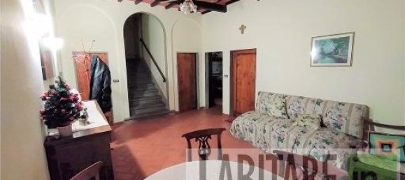 Дом с 6 комнатами в Сан Кашано ин Валь ди Пеза, Италия № 29200 2