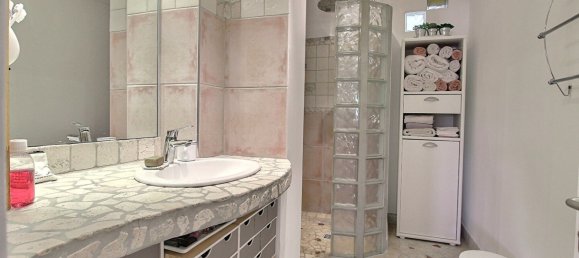 3 bedrooms Apartment in Avignon, France No. 278497 4