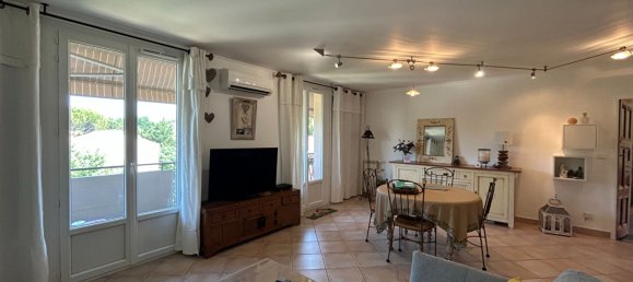 3 bedrooms Apartment in Avignon, France No. 278497 2