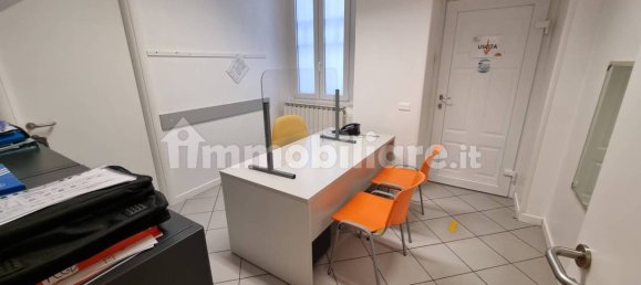 4غرفة مكتب في Villa Guardia, Italy رقم 199365 3