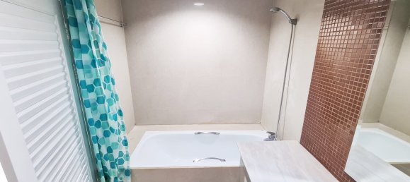 Apartamento com 2 quartos em condomínio em Bangkok, Thailand N.º 2880 11
