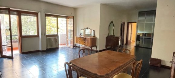 4 rooms Apartment in Rome, Italy No. 186303 11