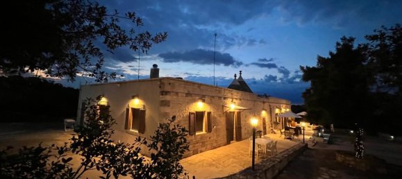 Дом с 9 комнатами в Чистернино, Италия № 124846 39