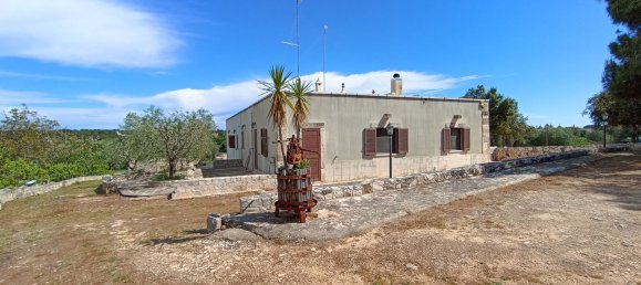 Дом с 9 комнатами в Чистернино, Италия № 124846 20