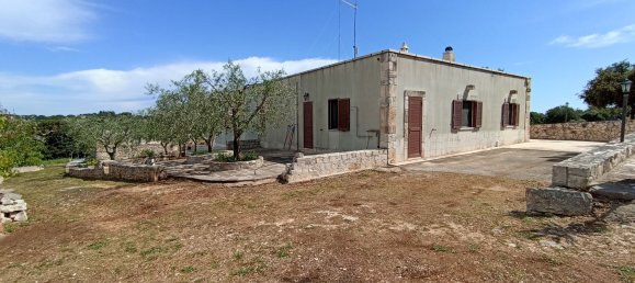 Дом с 9 комнатами в Чистернино, Италия № 124846 21