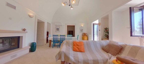 Дом с 9 комнатами в Чистернино, Италия № 124846 18