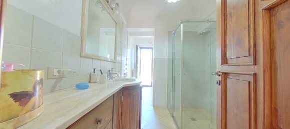 Дом с 9 комнатами в Чистернино, Италия № 124846 7